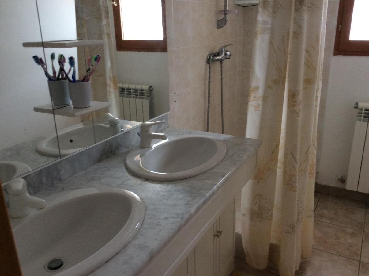 Chambre D'Hote Les Carlines Арвию Екстериор снимка